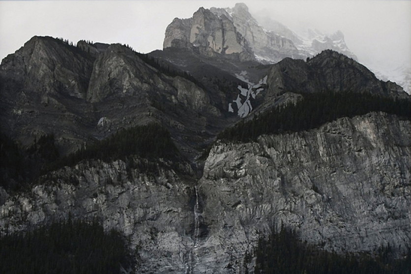 https://dashboard.mirunadragan.com/files/gimgs/th-12_TheMountainsAreMirrors7.jpg